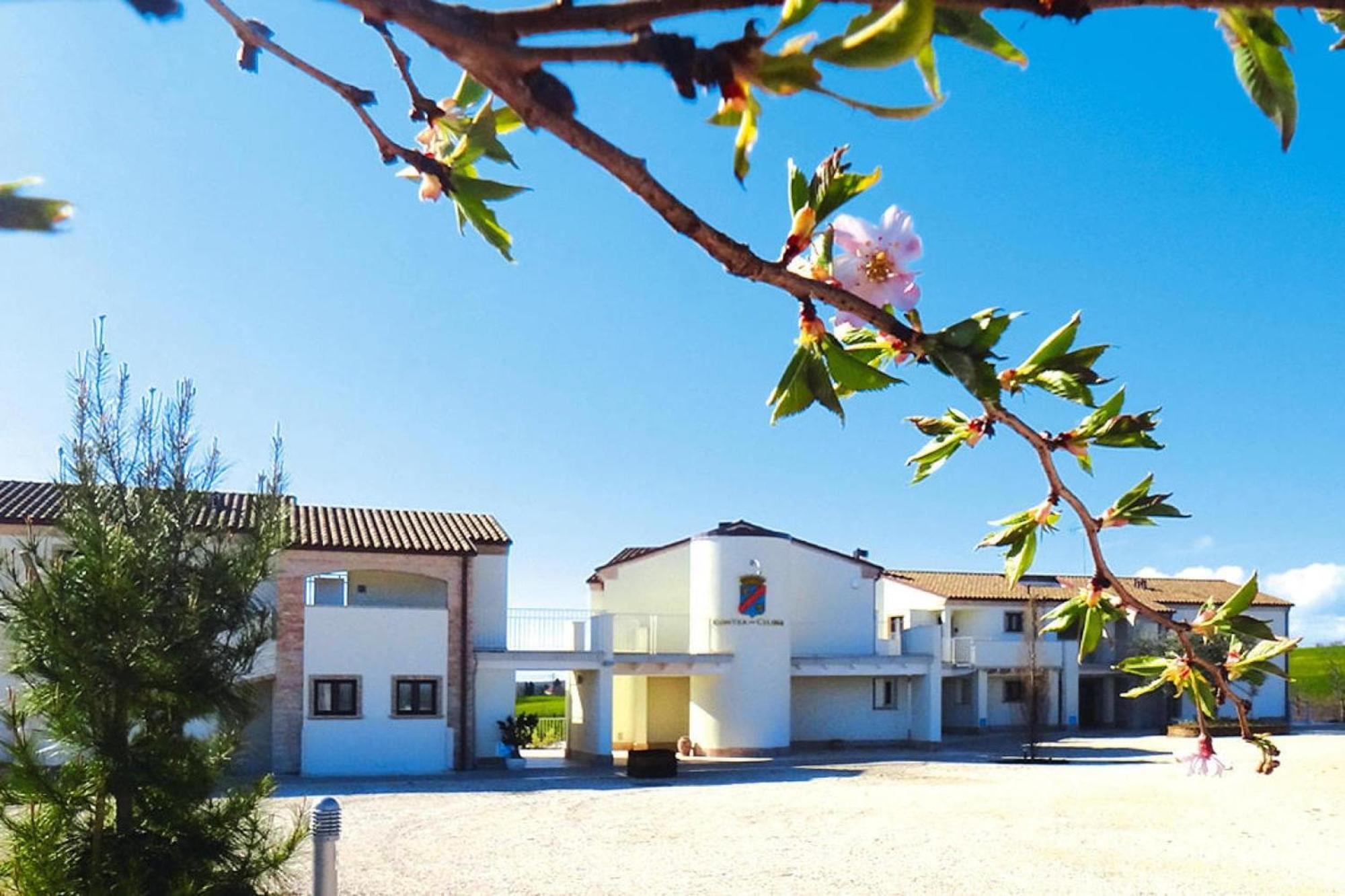 Holiday Resort Contea Dei Ciliegi Pedaso Exterior foto
